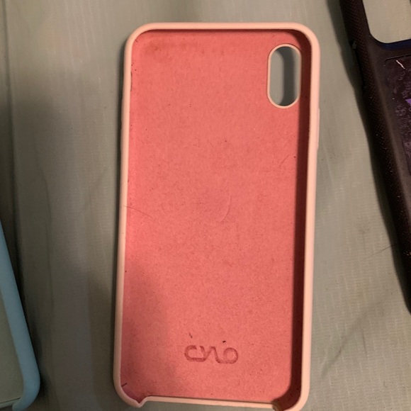 iPhone case - Picture 2 of 2